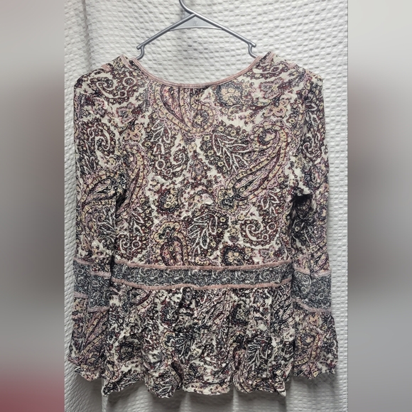 Paisley Print Women's Top Missing Clasp as shown In Pictures - Picture 3 of 8